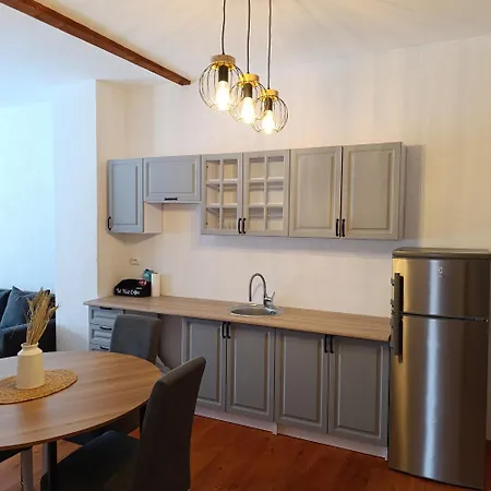 Panorama Hill Apartment *